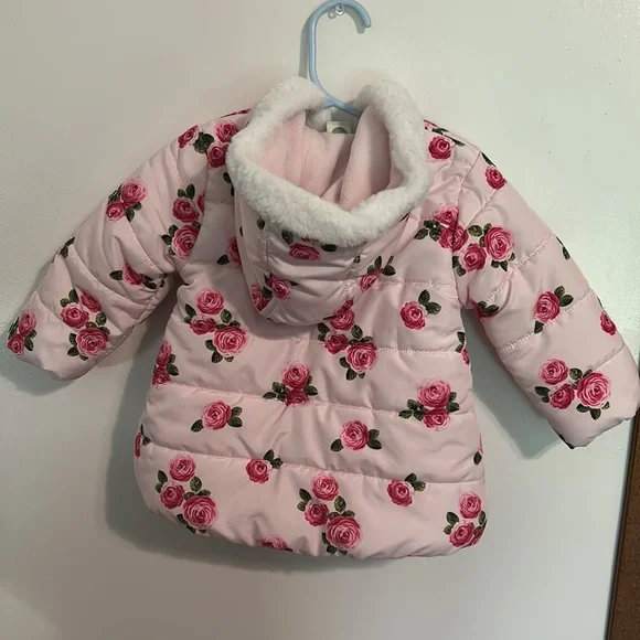 Little girl winter jacket - Picture 2 of 3